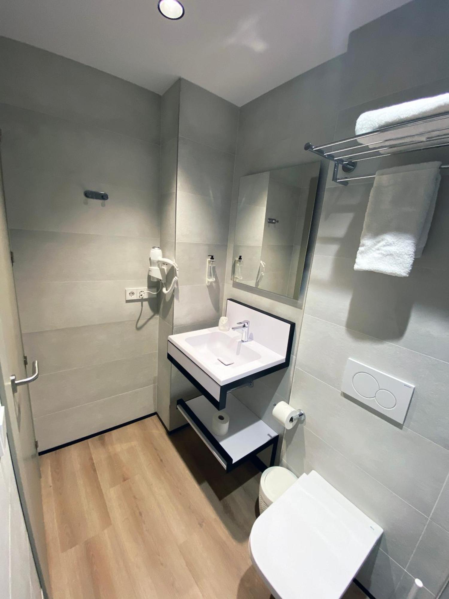 Hotel Bestprice Valencia Ngoại thất bức ảnh