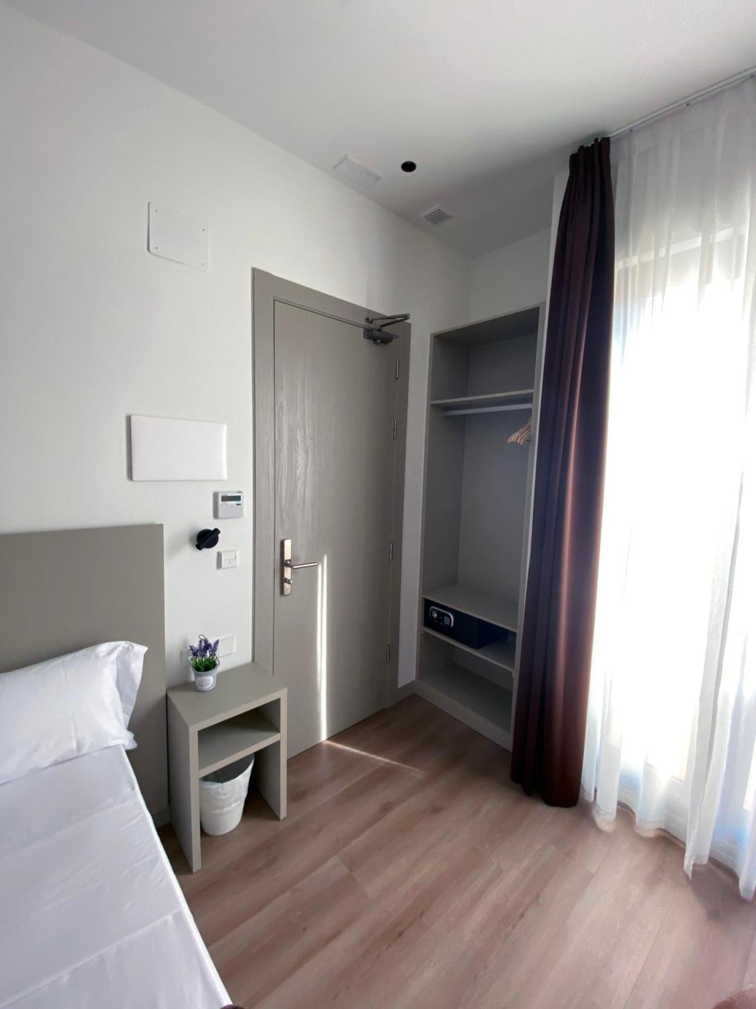 Hotel Bestprice Valencia Ngoại thất bức ảnh
